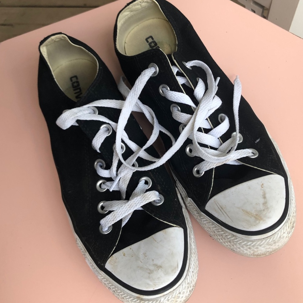 Converse shoes black size 8